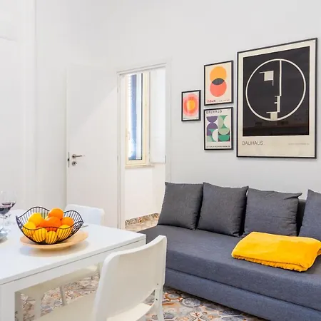 Guesthost - Via Malta Cozy Near Ortigia *