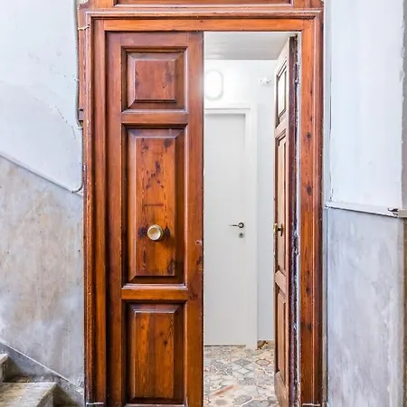 アパート Guesthost - Via Malta Cozy Near Ortigia シラクーサ